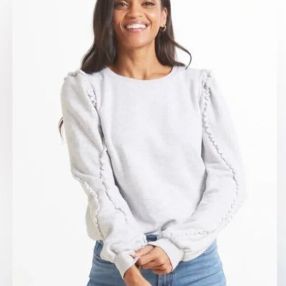 Evereve Lucy Ruffle Long Sleeve Sweatshirt Heathered Grey Size Small - Picture 1 of 7